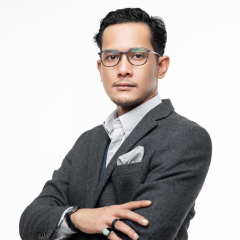 TORRI TRI WAHYUDI, S.H.
